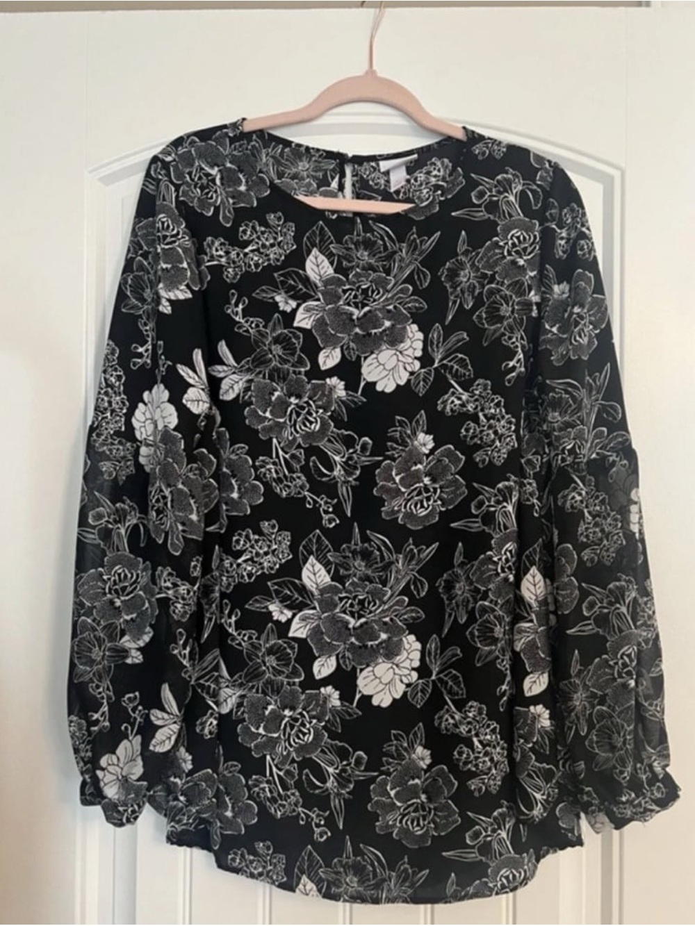 Isabel Maternity by Ingrid & Isabel Black and White Floral Maternity Blouse